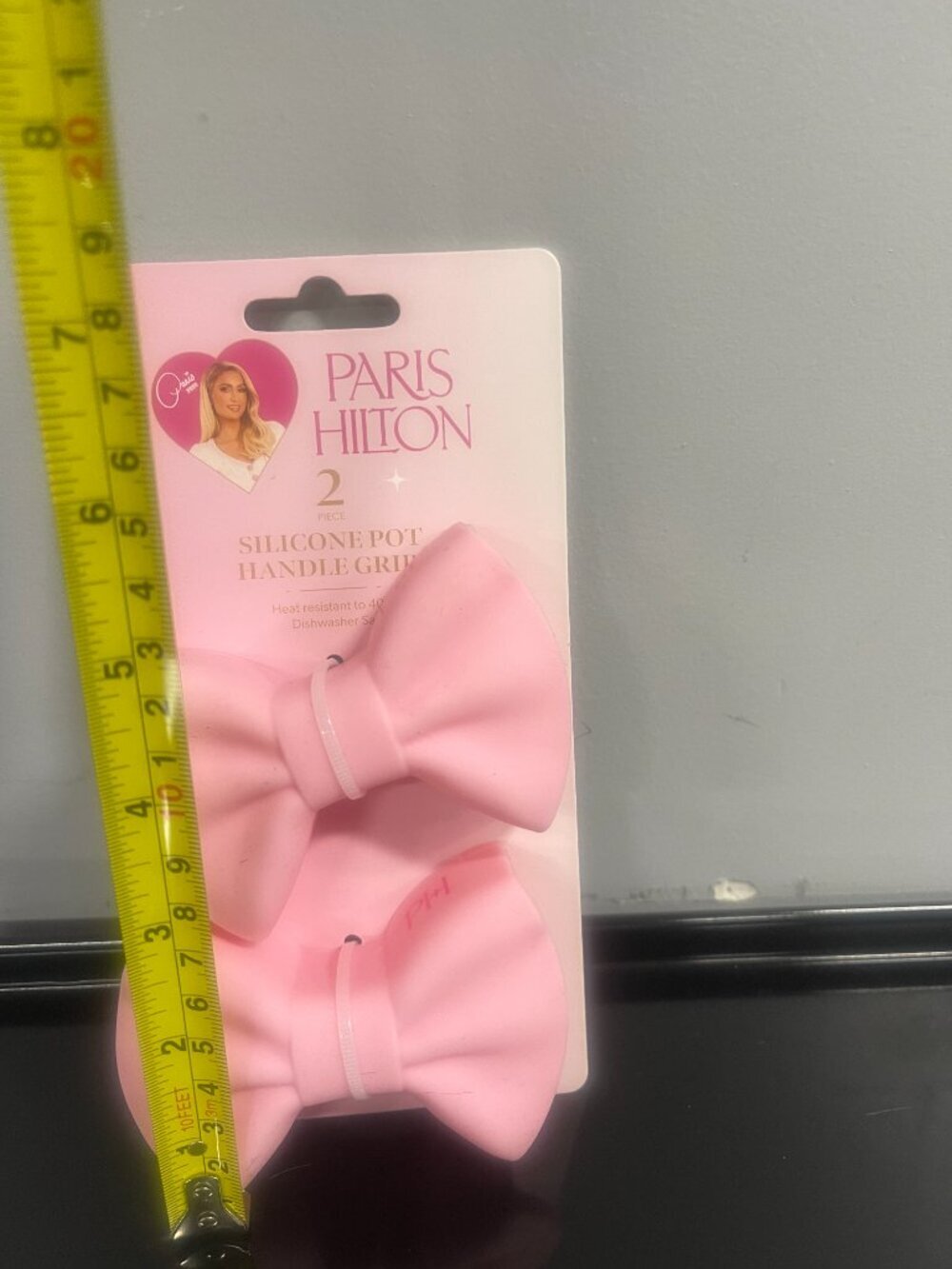 Paris Hilton Pink Bow Silicone Pot Handle Grip Set 2 Pc NIP - Picture 3 of 6